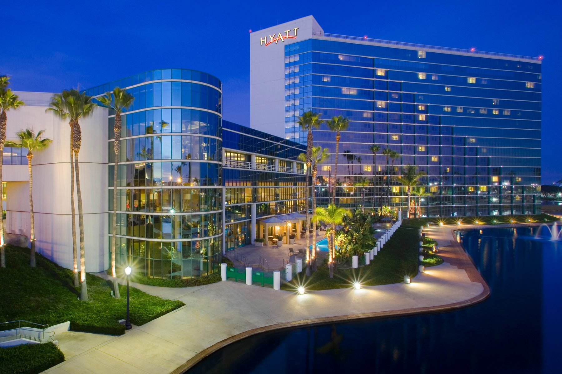 Hyatt Regency Long Beach at dusk, beside Rainbow Lagoon